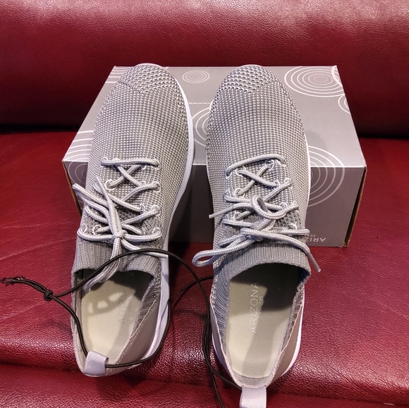 NWT Demi Women's 11 Sneakers FirmPrice*Last 1 - Picture 4 of 5